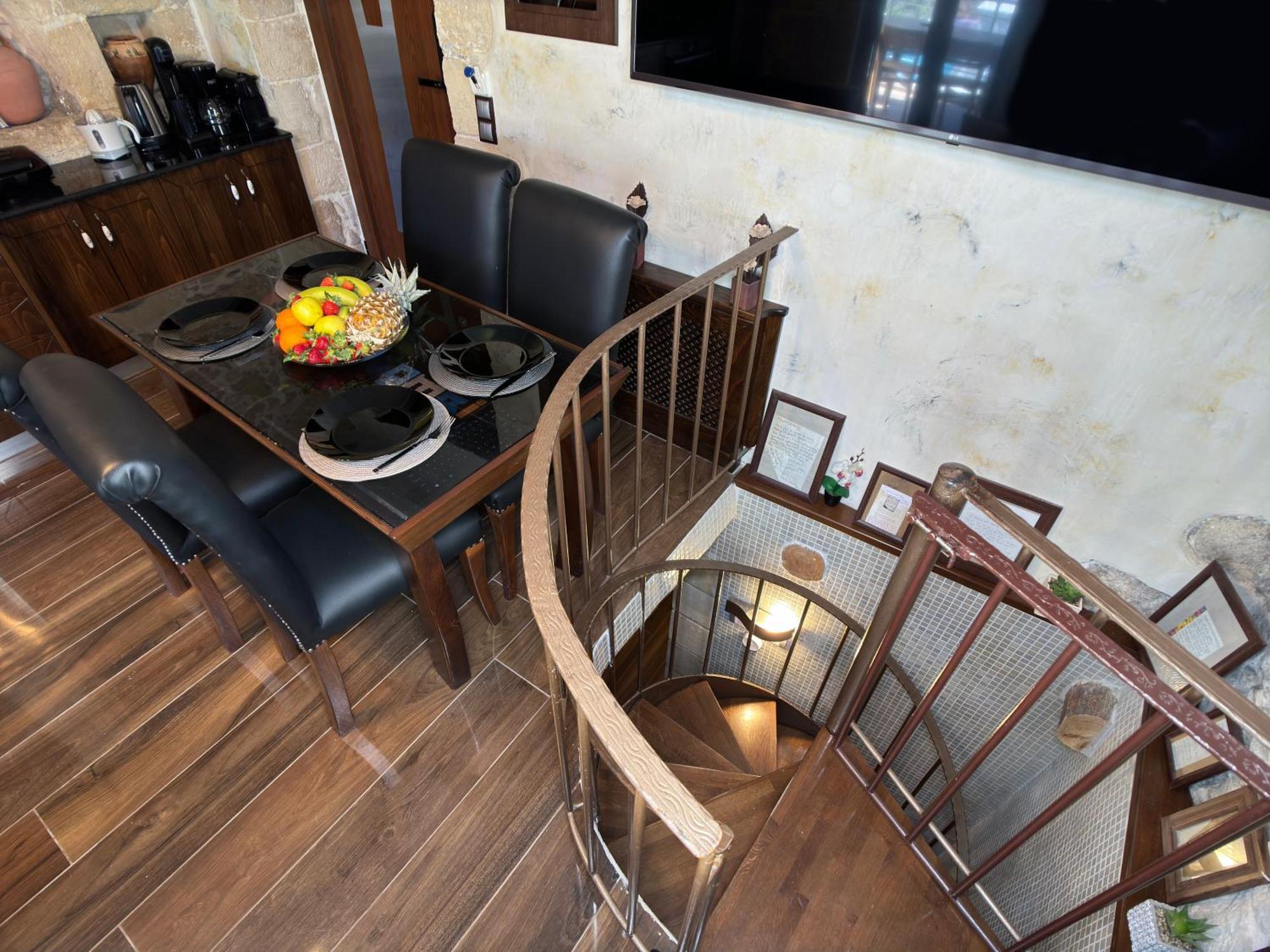 Heated Private Ozone Salt Pool, Jacuzzi, Cinema Inside & Outside, Ping Pong, Billiard, Ps5, Playground, Giant Chess, Giant Monopoly, Table Football, 3X Surround Sound - Villa Rokka Luxe Kíssamos Zewnętrze zdjęcie