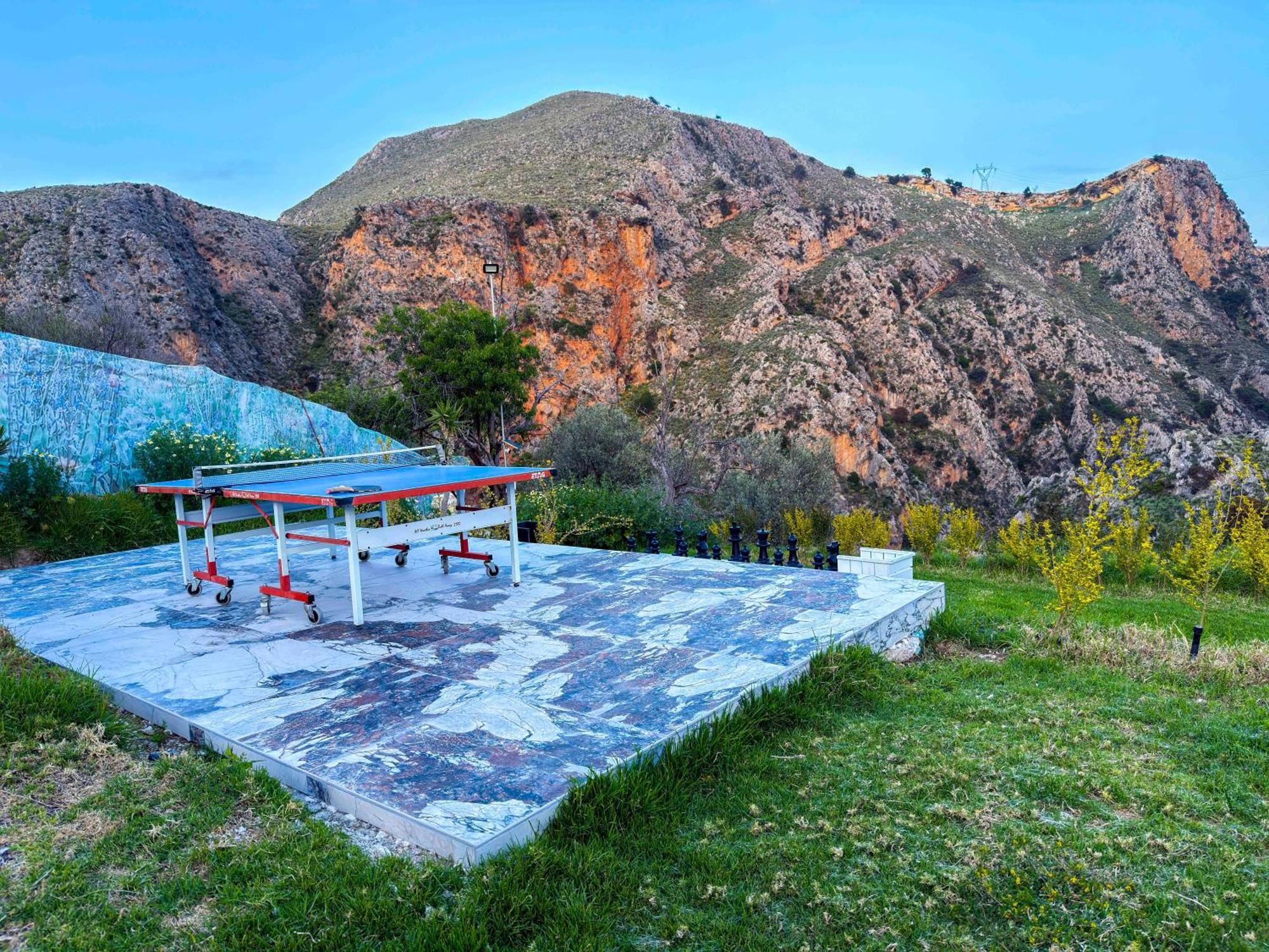 Heated Private Ozone Salt Pool, Jacuzzi, Cinema Inside & Outside, Ping Pong, Billiard, Ps5, Playground, Giant Chess, Giant Monopoly, Table Football, 3X Surround Sound - Villa Rokka Luxe Kíssamos Zewnętrze zdjęcie