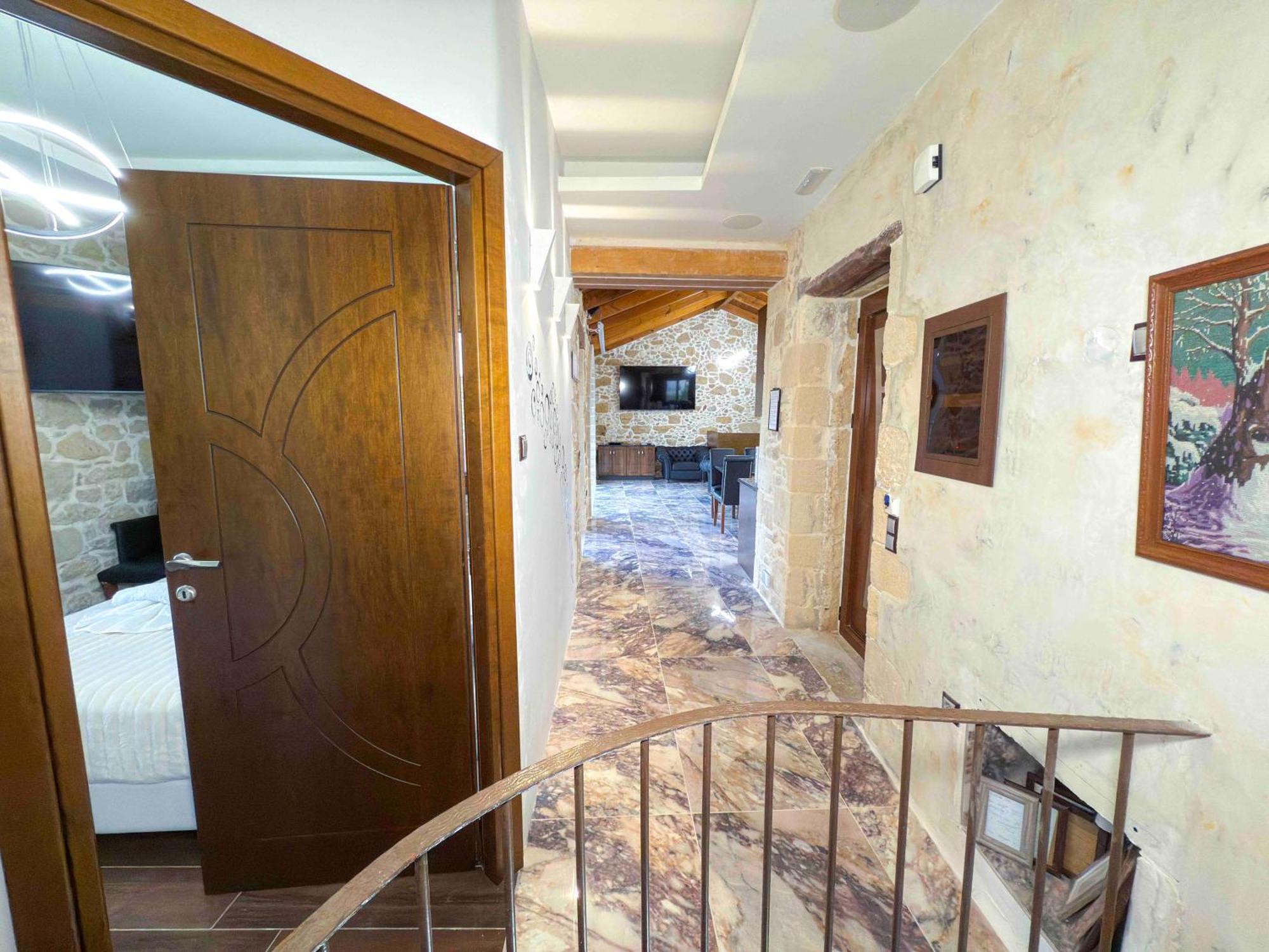Heated Private Ozone Salt Pool, Jacuzzi, Cinema Inside & Outside, Ping Pong, Billiard, Ps5, Playground, Giant Chess, Giant Monopoly, Table Football, 3X Surround Sound - Villa Rokka Luxe Kíssamos Zewnętrze zdjęcie